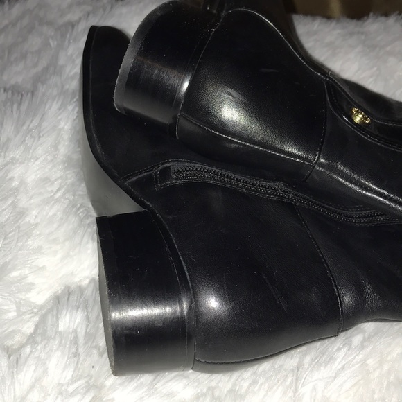 Nine West boots only worn 1 time - Picture 2 of 5